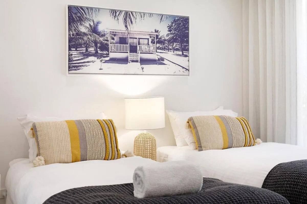 Apartament Stylish Pad, Ocean Views, Walk To Hastings Street Noosa 0*,  Australia